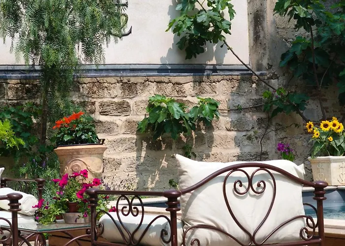 Adoya D'hotes Intra Muros Avec Piscine Et Ascenseur