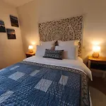 Bed & Breakfast Chambre D'Hotes Villa Adoya Aigues-Mortes Intra Muros Piscine Calme Piscine Parking Gratuit Wifi Ascenseur 3*