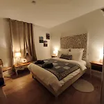 D'hotes Adoya Intra Muros Piscine Calme Piscine Parking Gratuit Wifi Ascenseur 3* Aigues-Mortes