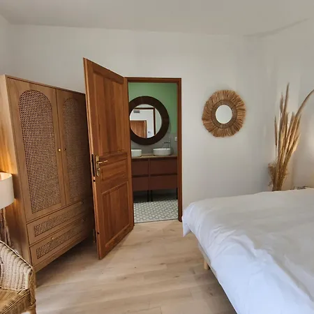 D'hotes Adoya Dans Les Remparts, Piscine, Ascenseur Bed & Breakfast Aigues-Mortes