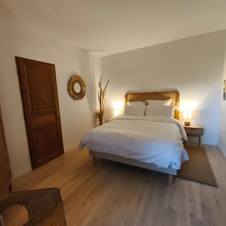 D'hotes Adoya Dans Les Remparts, Piscine, Ascenseur Aigues-Mortes
