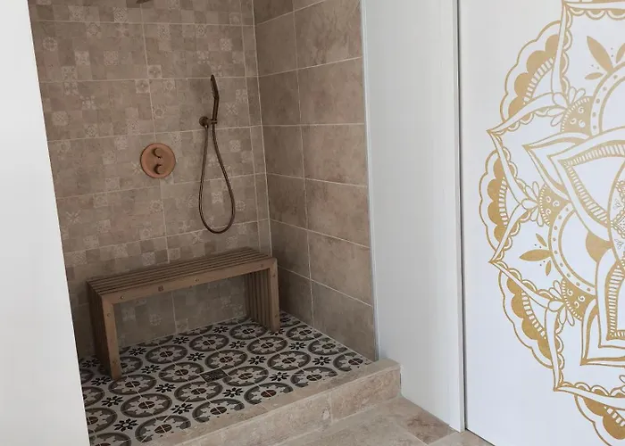 Panzió Chambre D'Hotes Villa Adoya Aigues-Mortes Intra Muros Piscine Calm Outdoor Pool Free Parking Wifi Elevator